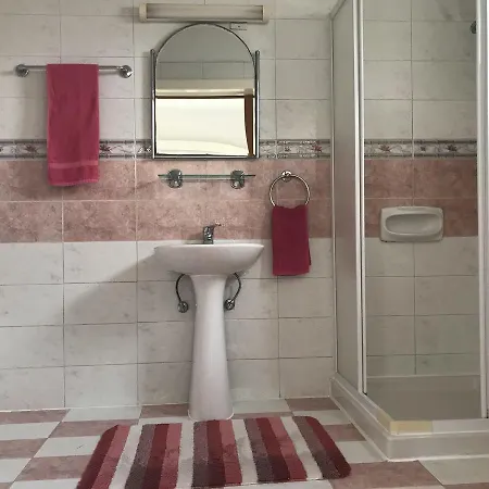 Villa Zenobia Seven Beach No.5 *